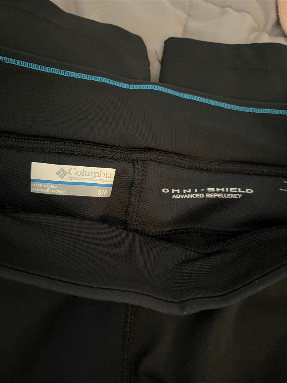 Columbia Men’s Black Omni‑Shield Rash Guard Swim Top